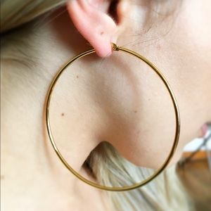 Hoop earings
